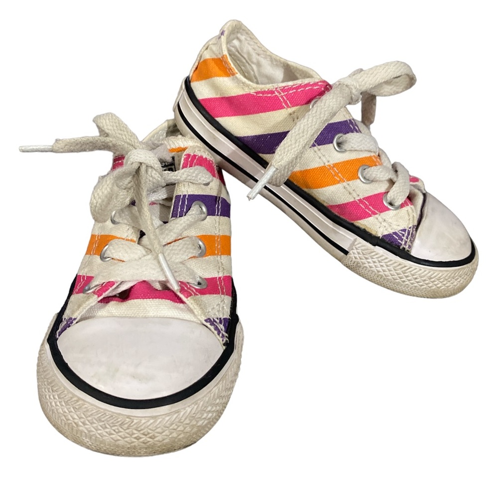 Kids Converse Allstars - size 7